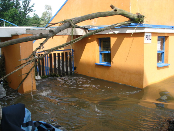 Uklízení po povodních 27