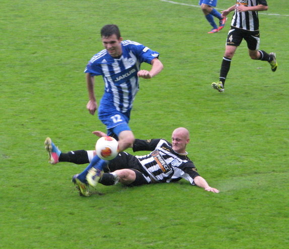 Z utkání SKR – Strakonice 11