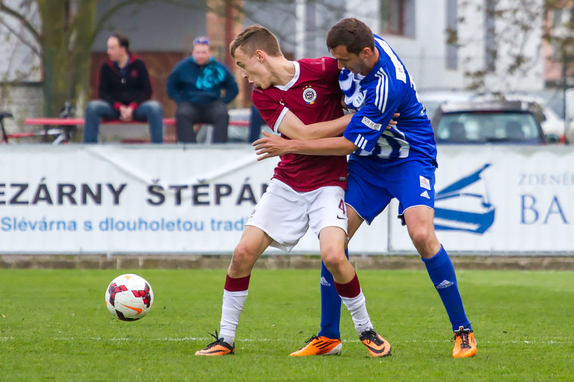 Z utkání SKR – Sparta B 7