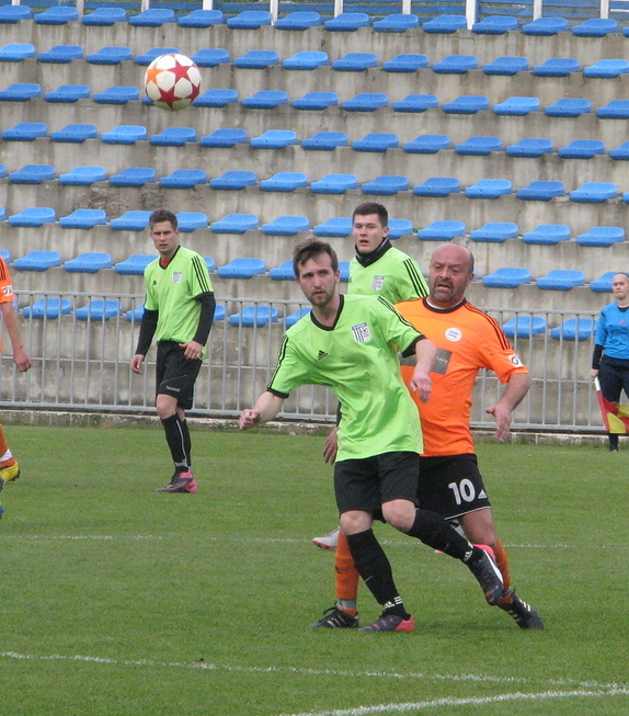 Z utkání SKR – Dušníky (1. 5. 2016) 6