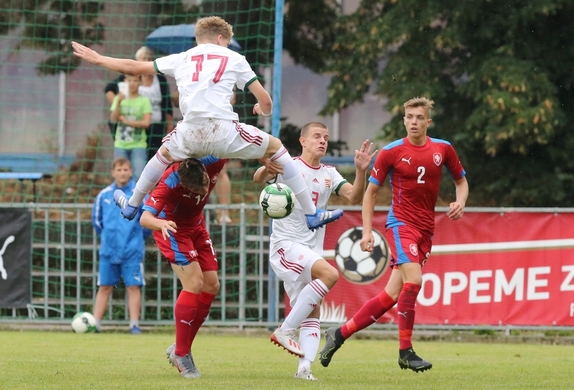 ČR 18 - Maďarsko U18 13